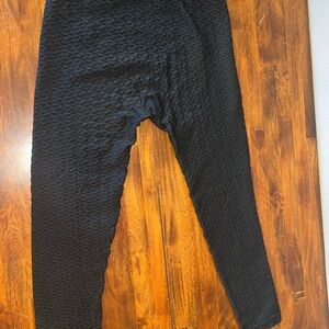 Black Textured Leggings